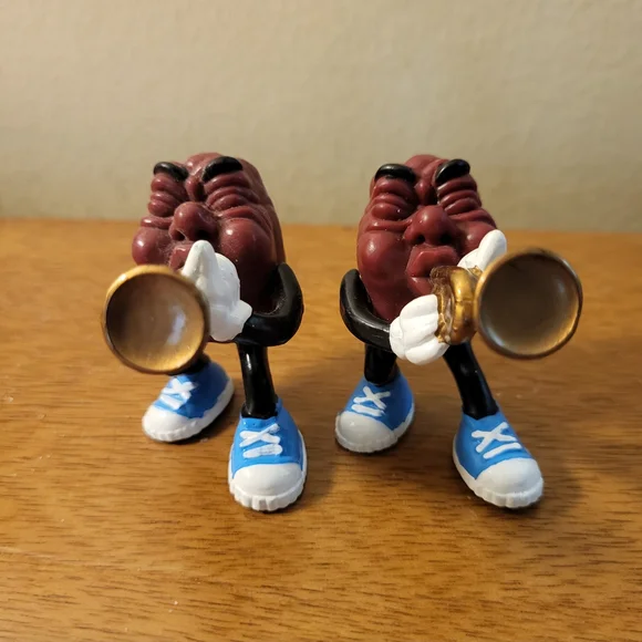 Vintage California Raisins Collectible Figurine Set Of 8 - Picture 3 of 7